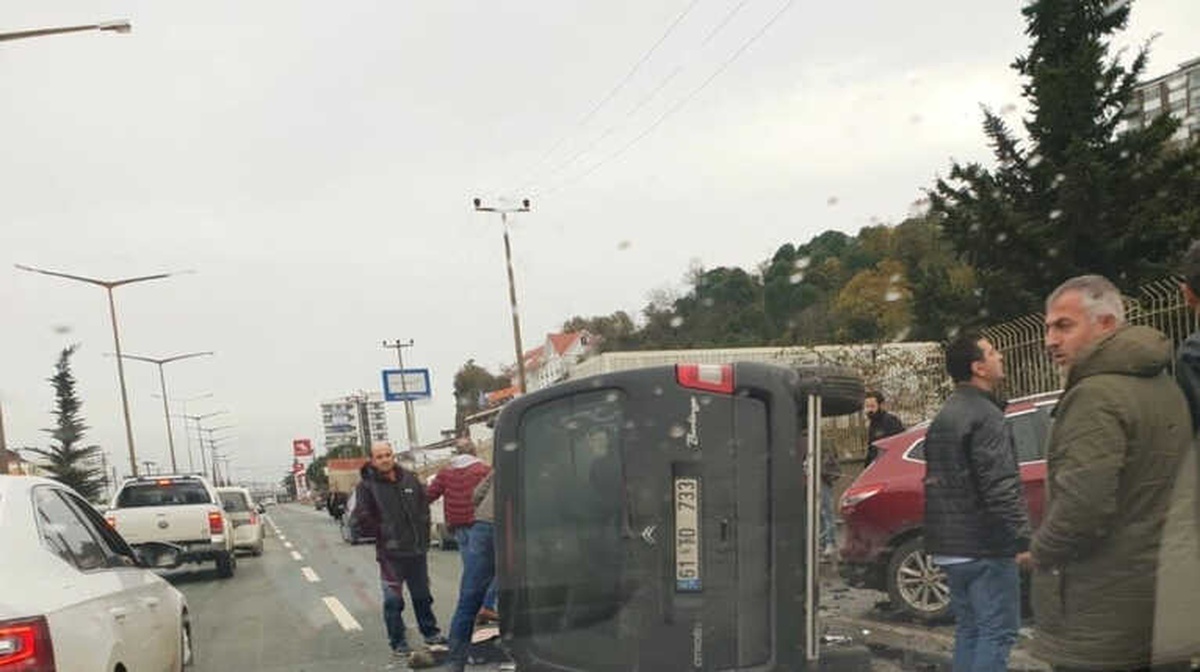 Trabzon\'da Trafik Kazası: 1 Ölü, 3 Yaralı