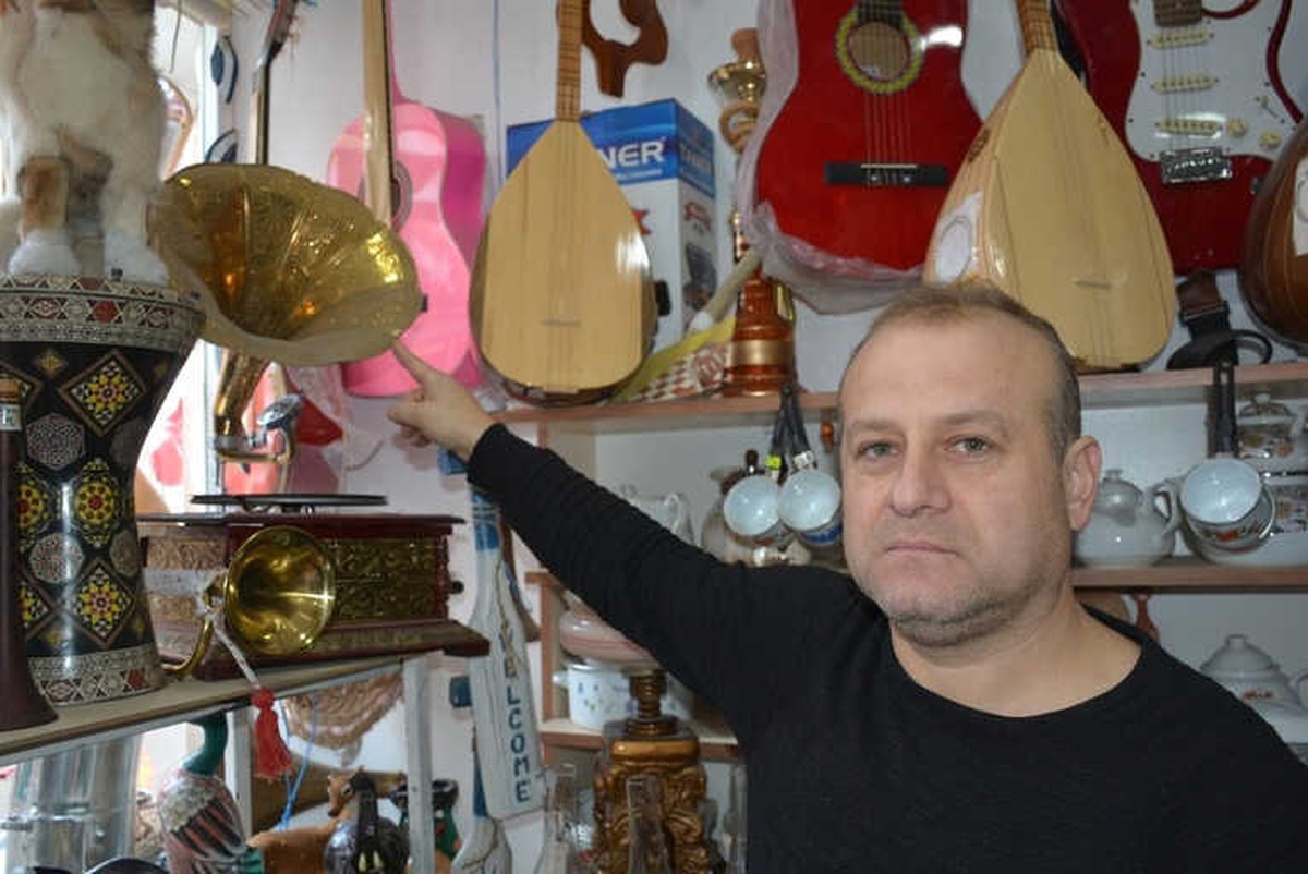 Bu Dükkan Tarihe Yolculuk Yaptırıyor