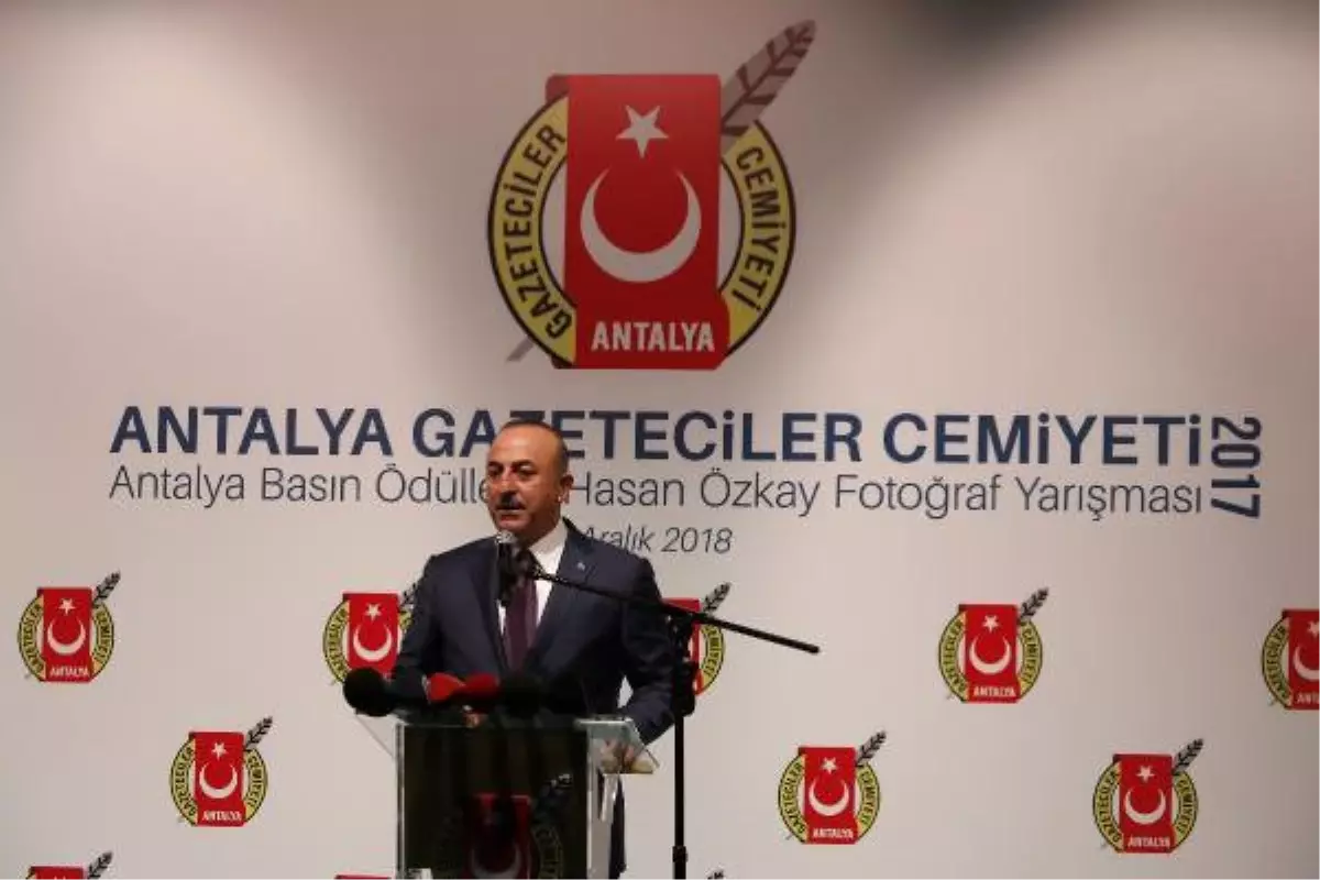 Çavuşoğlu: Vandalizme Karşıyız Ama Fransız Polisinin Kullandığı Aşırı Güç Gerçekten İbretlik