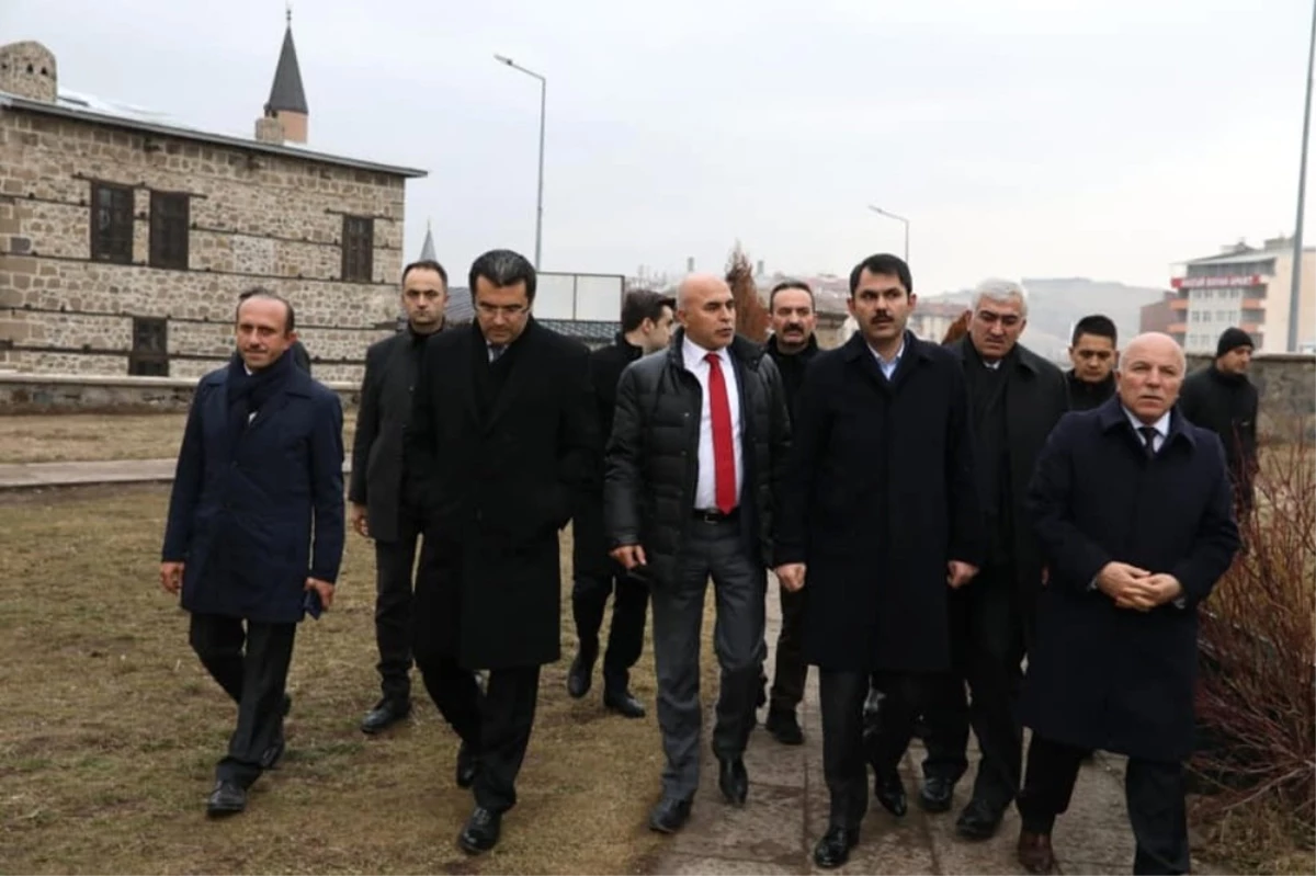 Çevre ve Şehircilik Bakanı Kurum\'un Erzurum Gezisine Üç Kümbetler Damga Vurdu