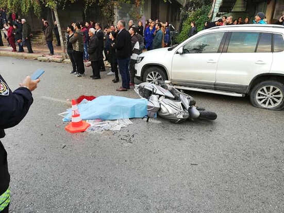Hafriyat Kamyonu Motosiklete Çarptı: 1 Ölü