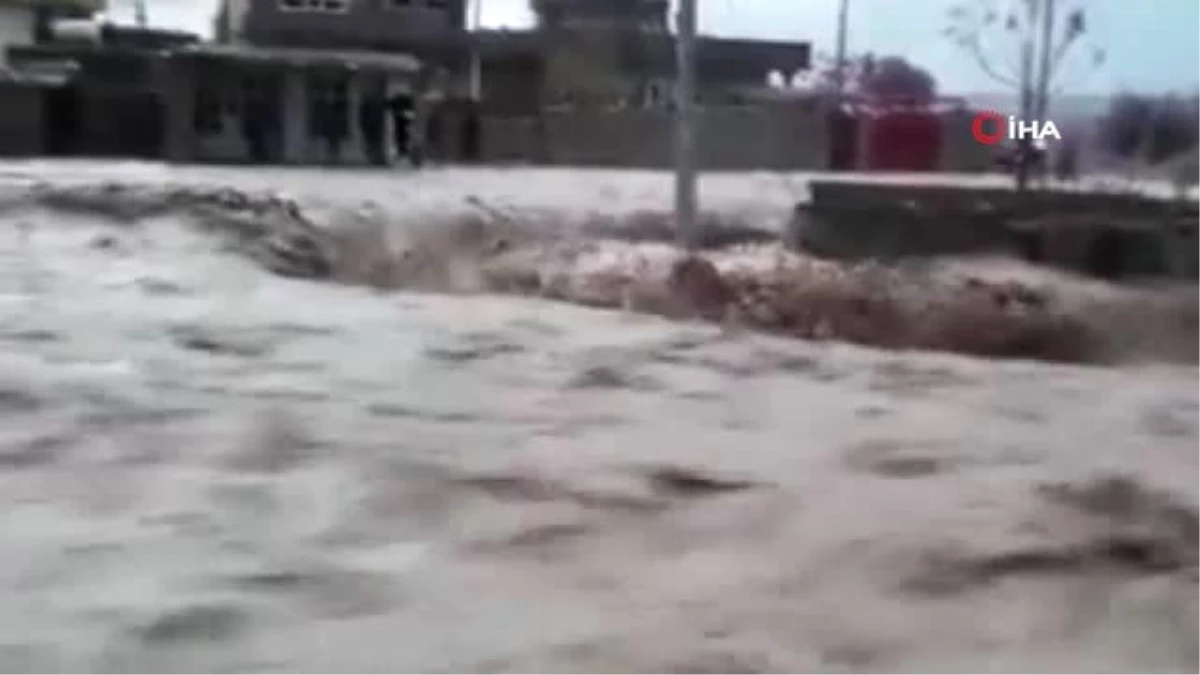 Ikby\'de Sel Felaketi: Baraj Çöktü- Sel Felaketinde Ölü Sayısı 2\'ye Yükseldi
