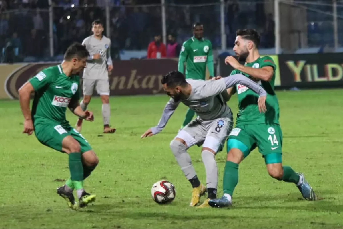 Adana Demirspor ile Giresunspor 1-1 Berabere Kaldı