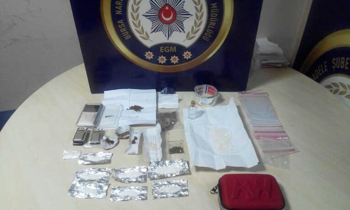 Bursa\'da Uyuşturucu Operasyonu, 17 Gözaltı