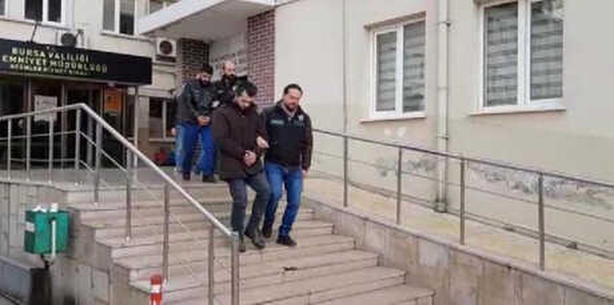 Bursa\'da Uyuşturucu Operasyonu: 17 Gözaltı