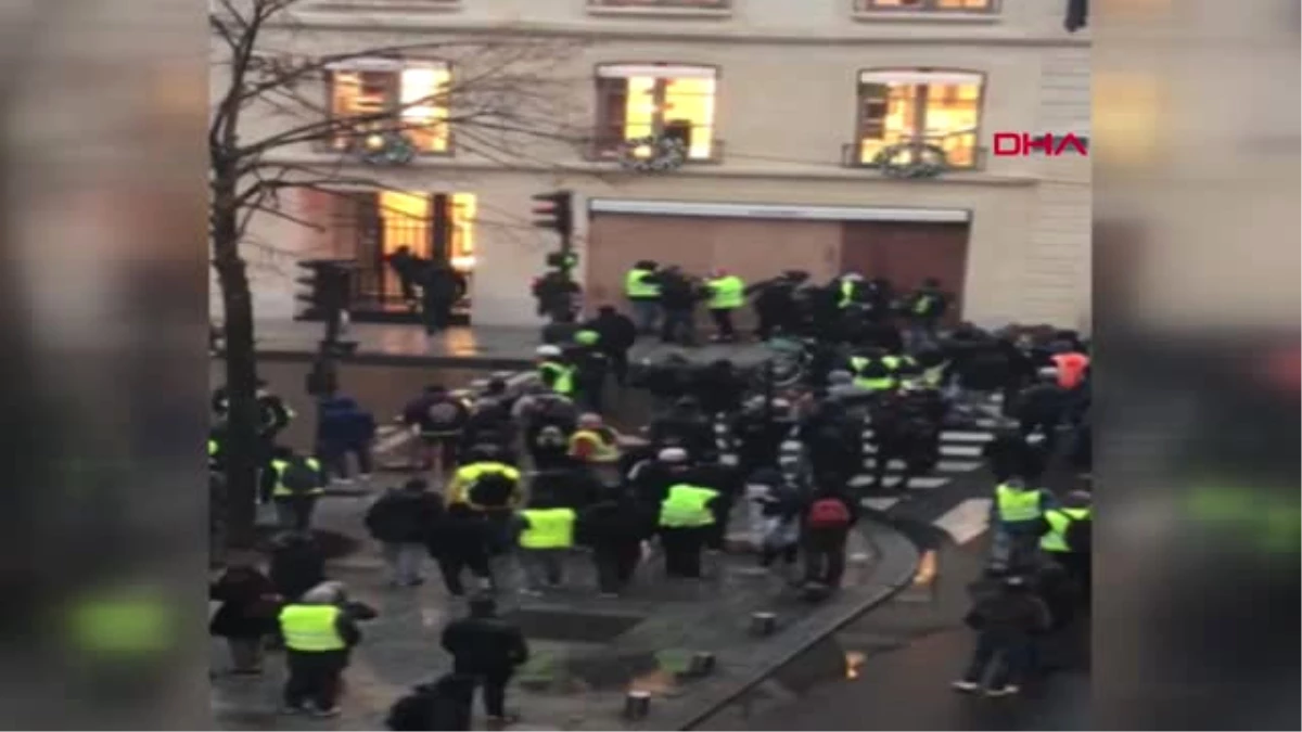 Dha Dış - Fransa\'da Dünkü Gösteriler Sırasında Eylemciler Giyim Mağazasını Yağmaladı