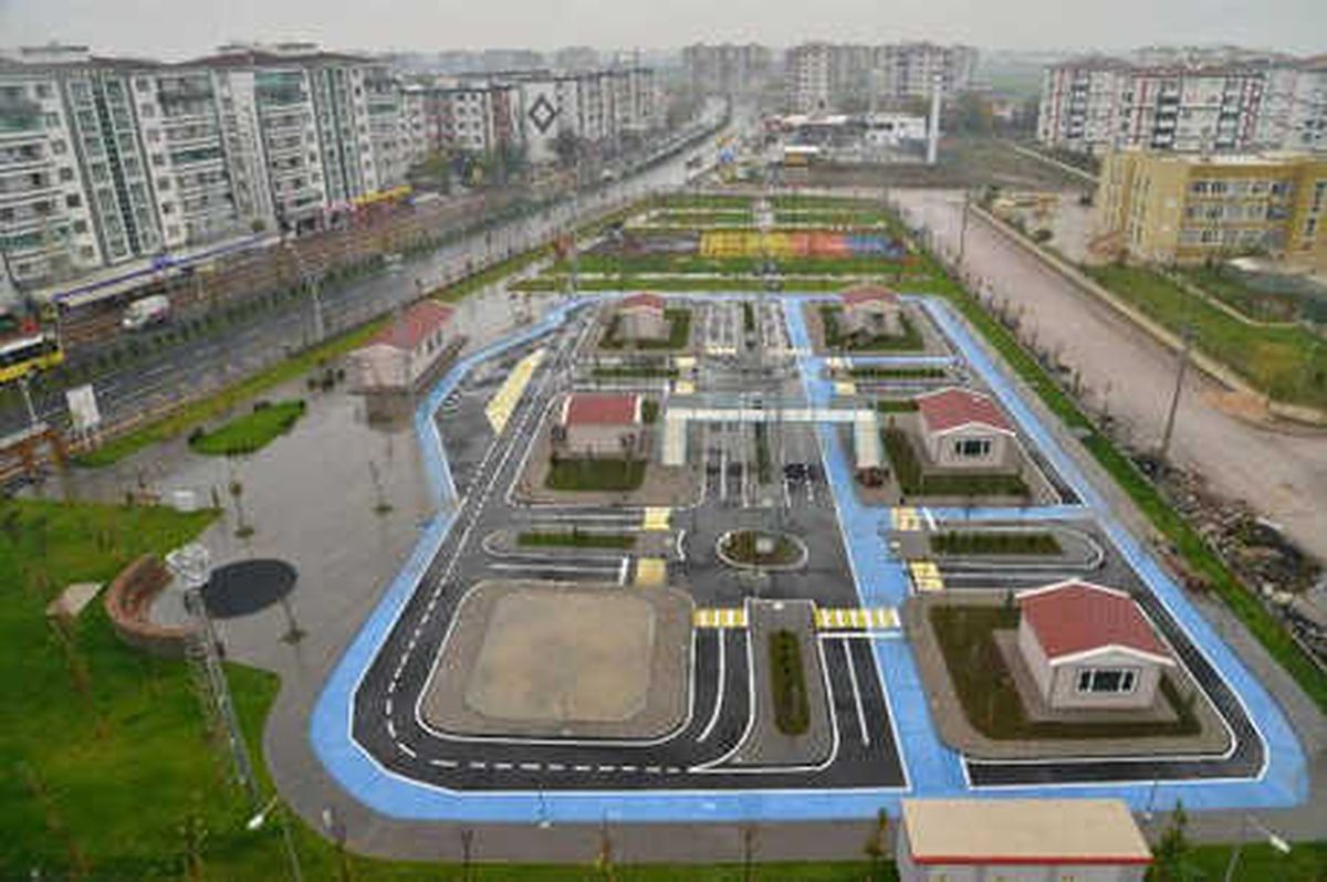Diyarbakır\'da Çocuk Trafik Eğitim Parkı Açıldı