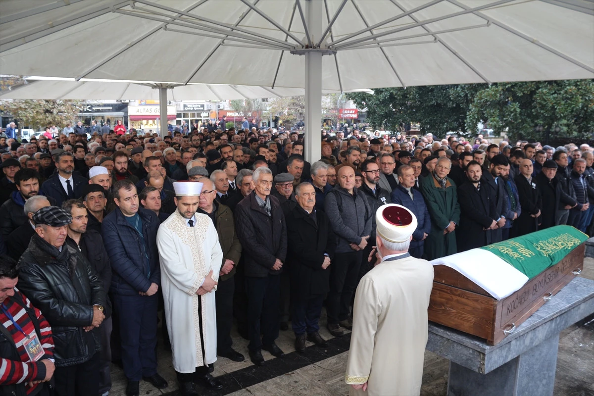 Eski Baro Başkanı İlter Yılmaz Son Yolculuğuna Uğurlandı