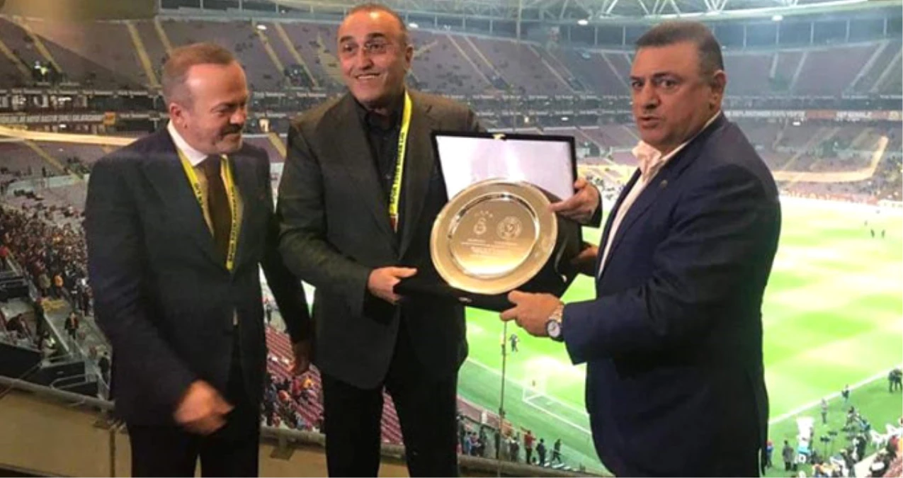 Galatasaray\'dan Çaykur Rizespor Başkanı Hasan Kartal\'a Tepki
