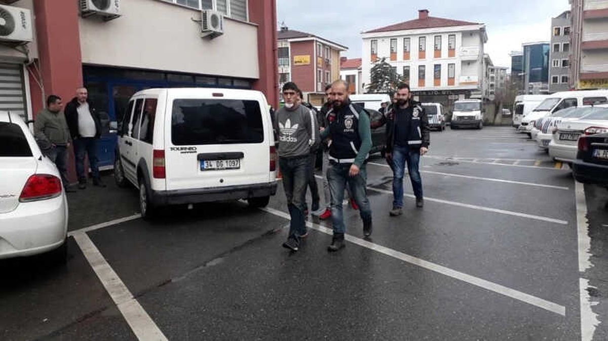 İnşaattan Çaldıkları Malzemeleri Satarken Yakalandılar