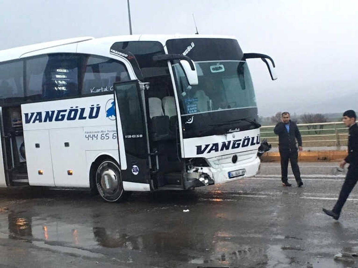 Kahramanmaraş\'ta Zincirleme Kaza: 4 Yaralı