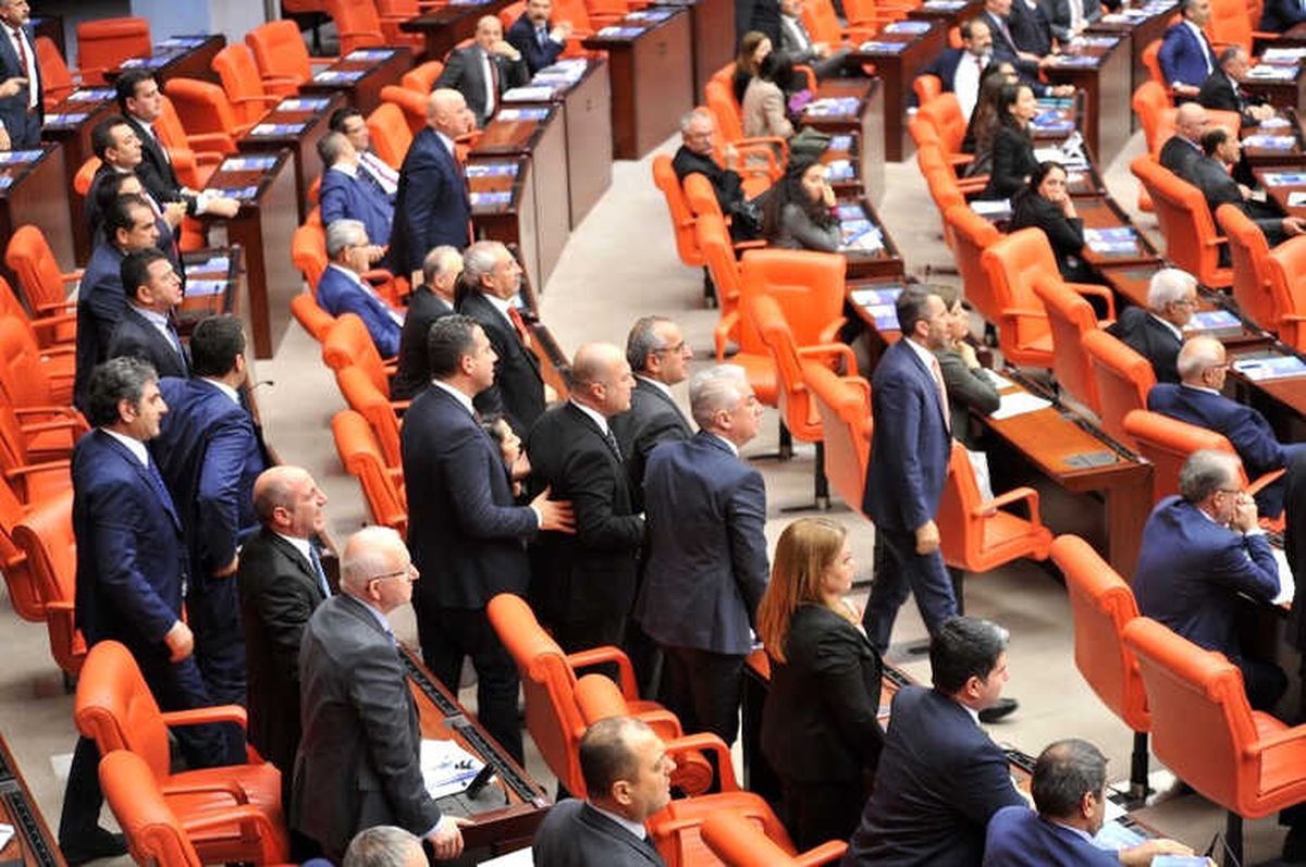 Kılıçdaroğlu: "1 Ocak 2019\'dan İtibaren CHP\'li Belediyelerin Olduğu Bütün Yerlerde Asgari Ücret Net...