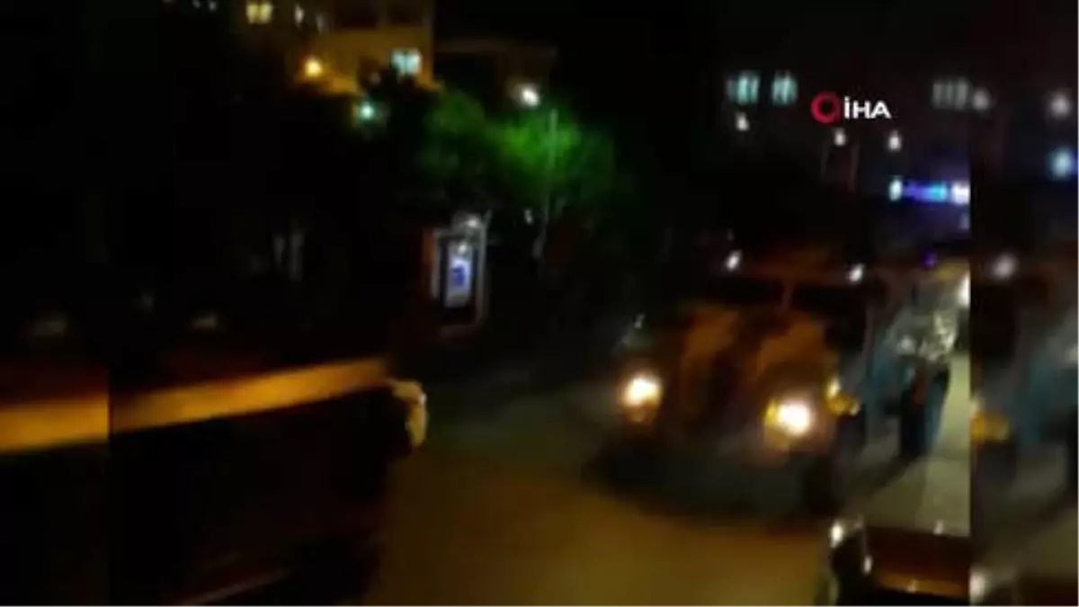 Kırıkhan\'da Çocuklardan Askeri Konvoya Sevgi Seli