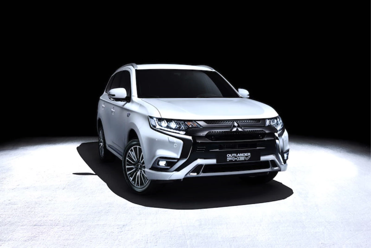 Mitsubishi Outlander Phev, Yılın En Çevreci Suv\'u Ödülünü Aldı