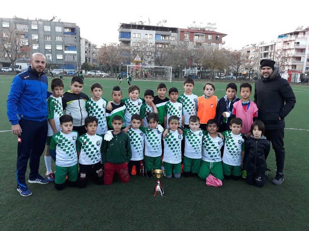 Şampiyon Salihli Belediyespor Oldu