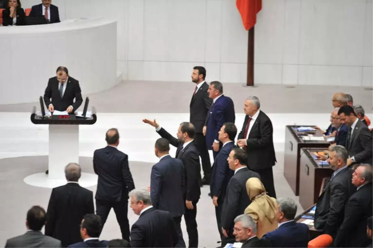 TBMM Genel Kurulunda 2019 Merkezi Yönetim Bütçesi Görüşmelerinde AK Parti Grup Başkanvekili Mehmet...