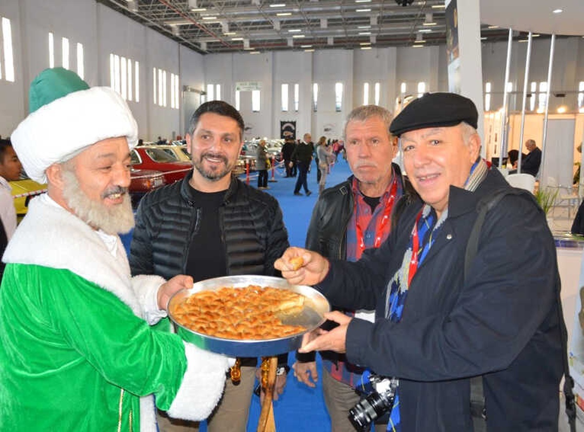Tescilli Muska Baklavayı İkram Ettiler