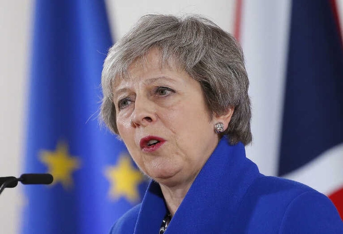 Theresa May: "Brexit Oylaması Ertelendi"