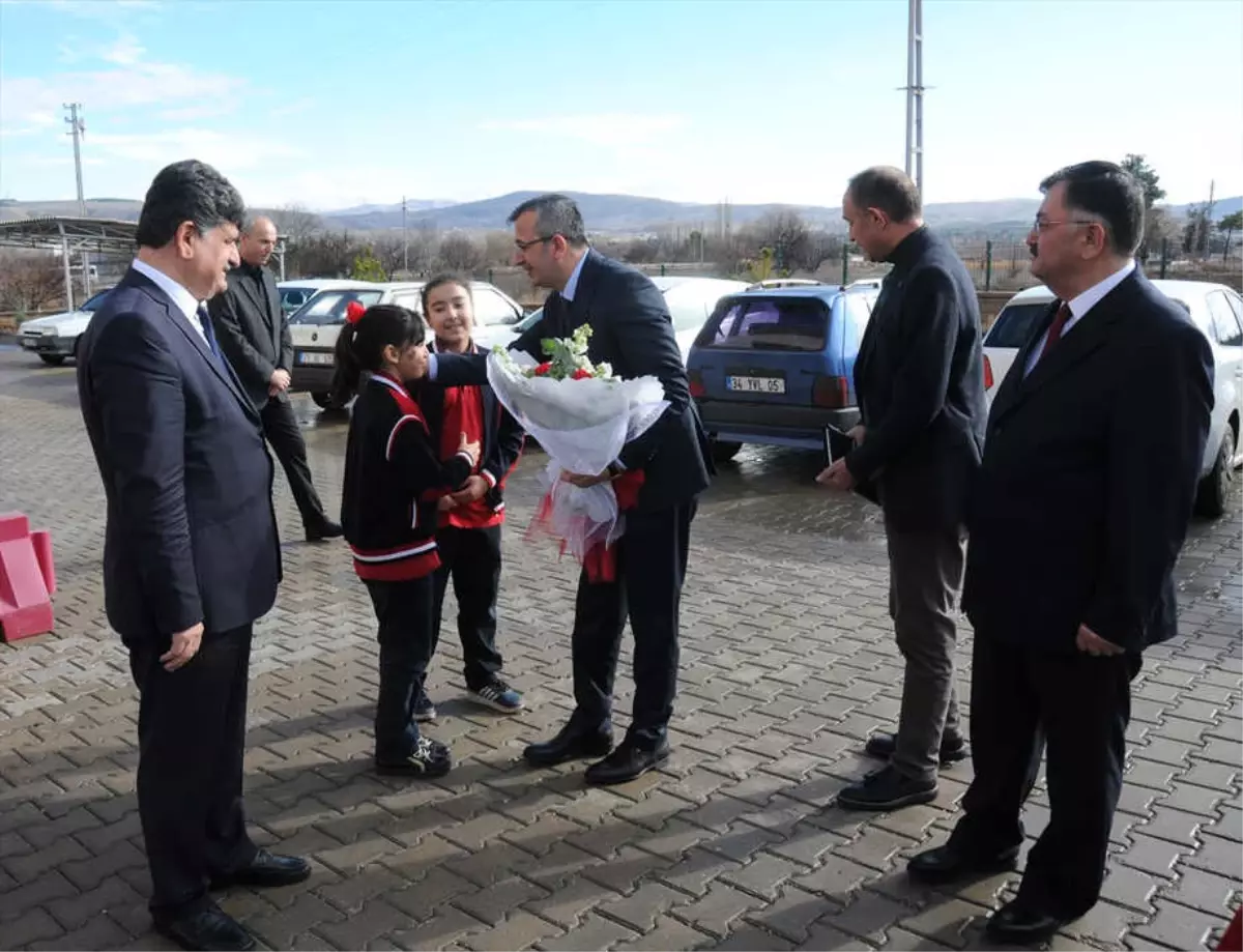 Vali Sezer, Bahşili İlçesini Ziyaret Etti