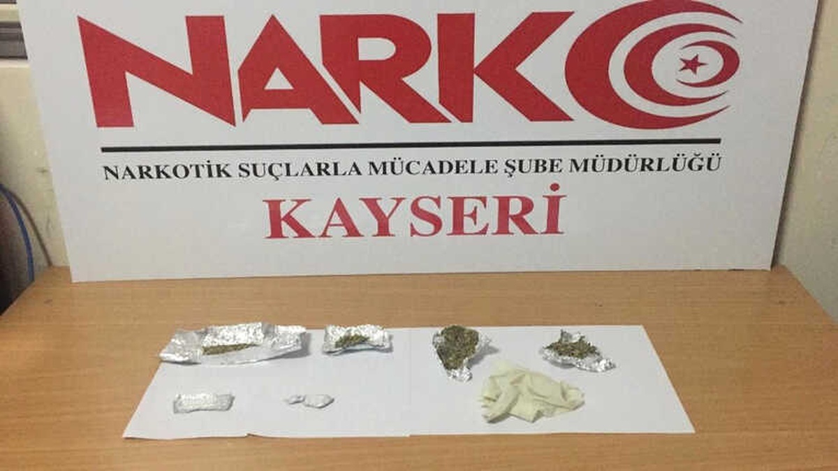 Kayseri Polis Uyuşturucuya Geçit Vermiyor: 2 Gözaltı