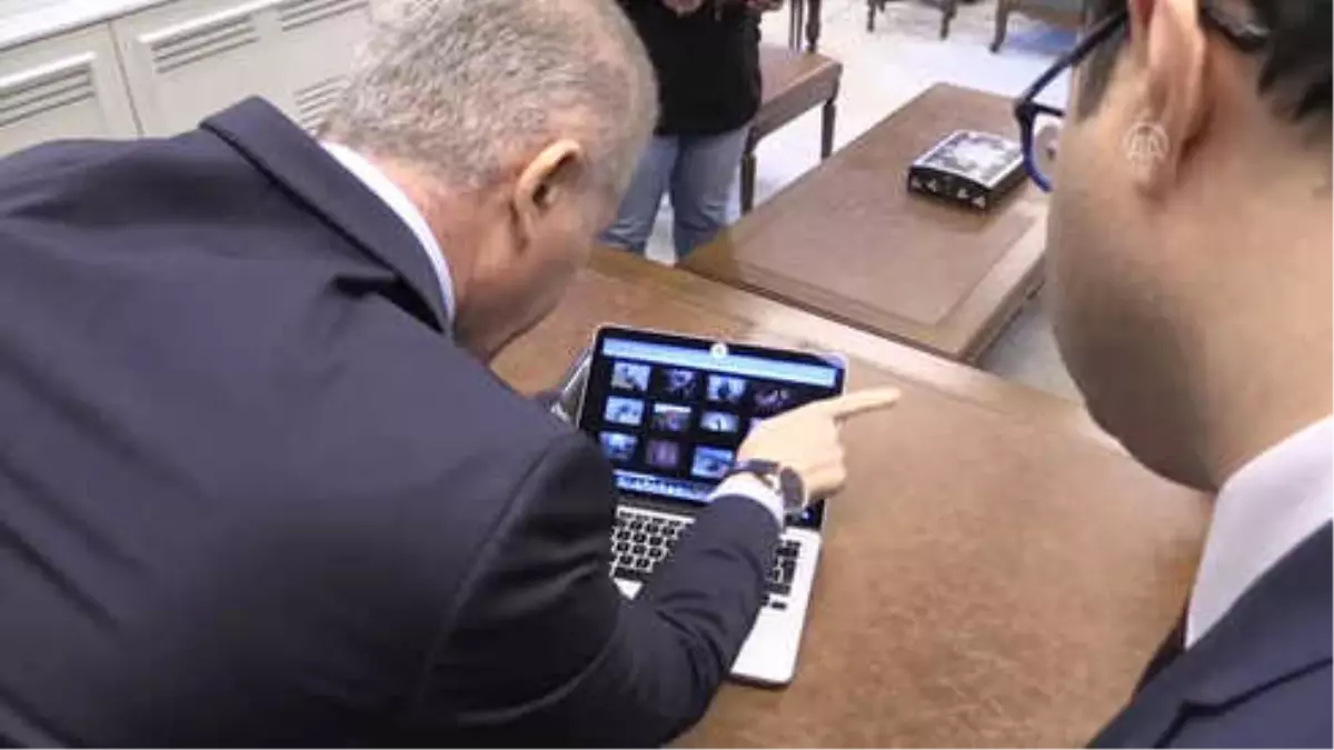 Vali Gül, Aa\'nın "Yılın Fotoğrafları" Oylamasına Katıldı