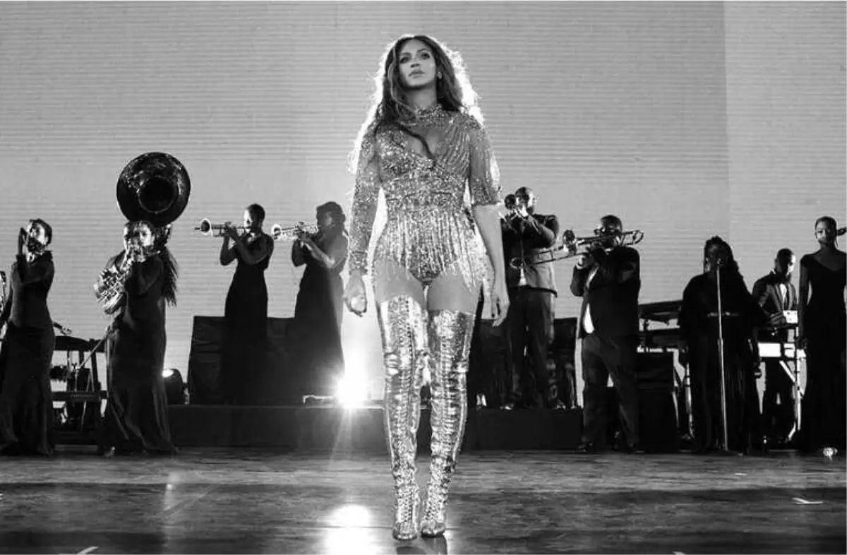 Yılın Düğünü Devam Ediyor: Beyonce Sahne Aldı