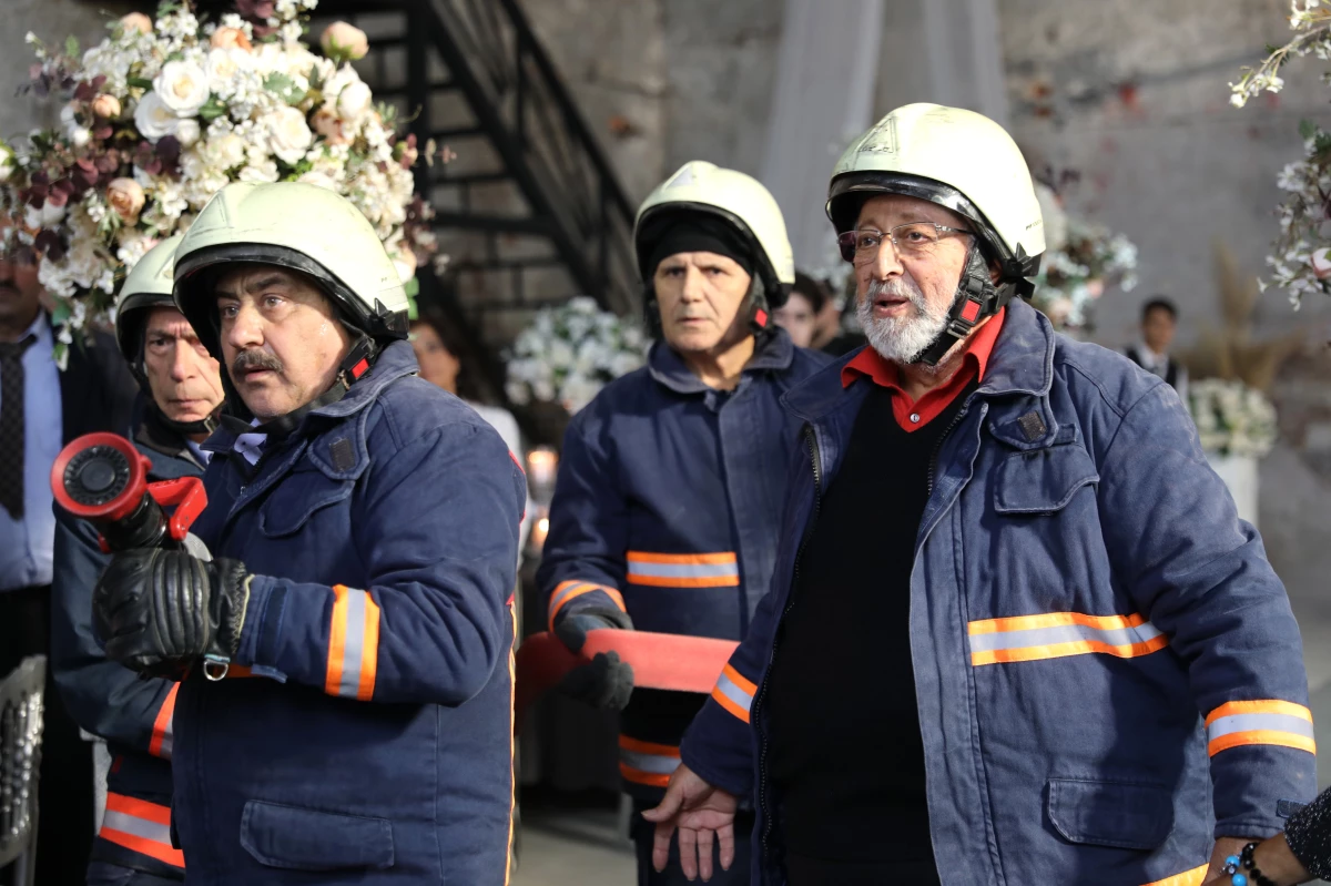 11 Yıl Sonra Sinemaya "Kafalar Karışık" İle Dönen Metin Akpınar\'ın Ropörtajı Yayınlandı