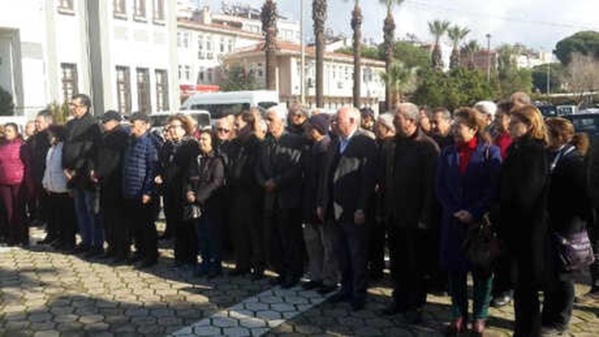 Add: Laik Cumhuriyet Yoksa Demokrasi de Yurttaş da Özgürlükler de Yoktur