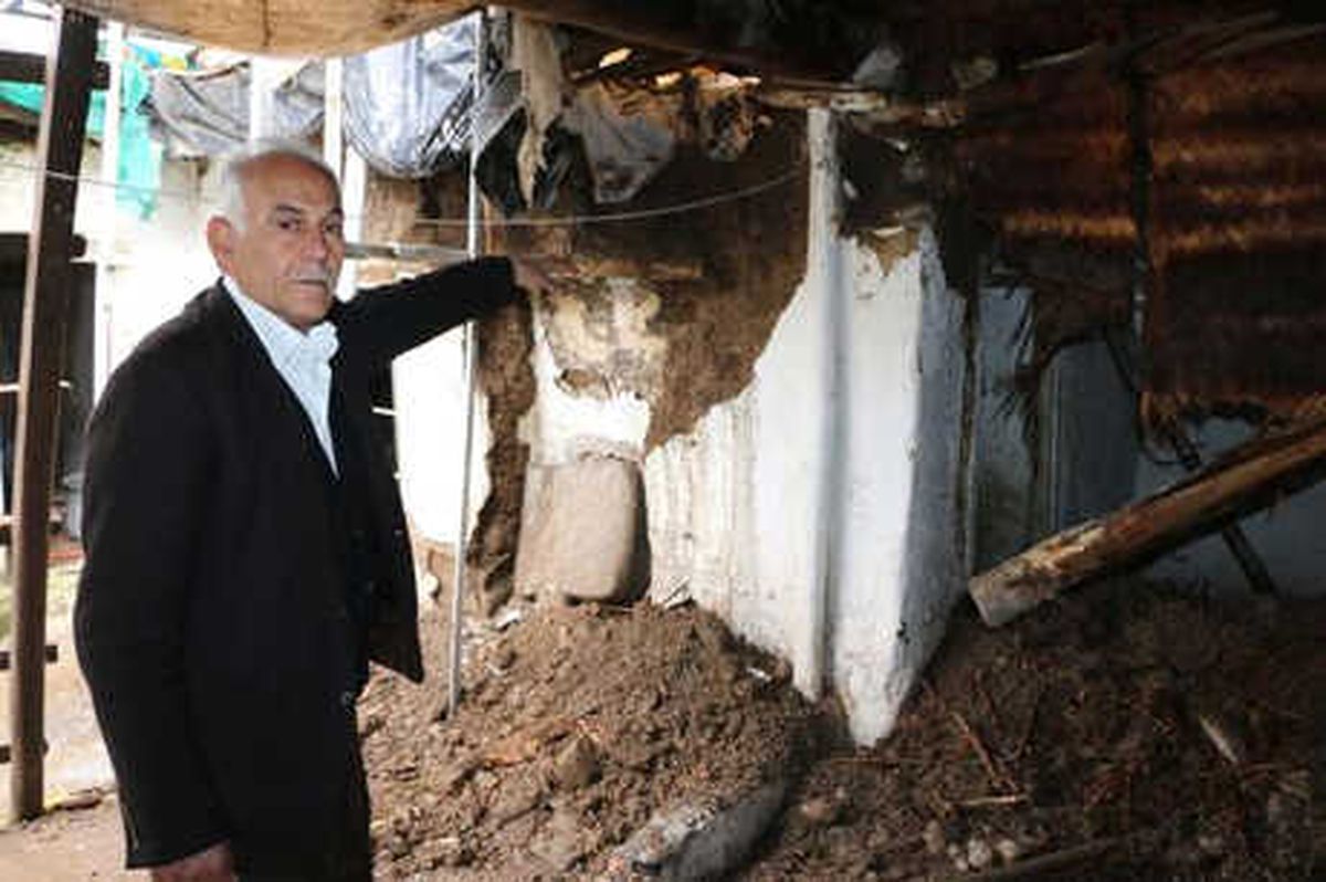 Adıyaman\'da Camiye Yağmur Suyu Doldu (2)