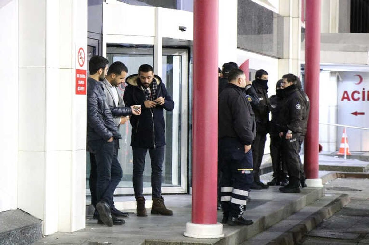 Ataşehir\'de "Dur" İhtarına Uymayan Araca Ateş Açıldı: 1 Ölü