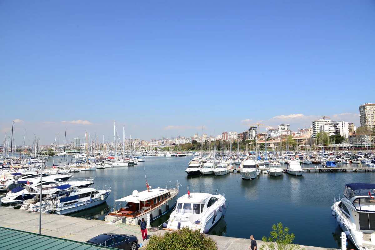 Fenerbahçe-Kalamış Limanı\'nda Balıkçılar Kazandı