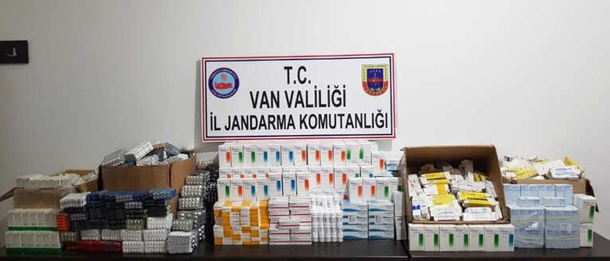 İran\'a Götürülmek İstenen 14 Bin 738 Adet Tıbbi İlaç Ele Geçirildi