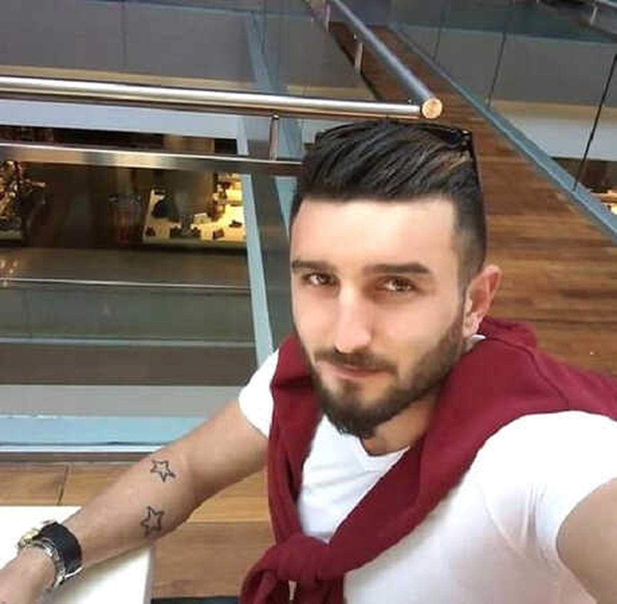 Kavga Ettiği Oğlunu Tabancayla Vurdu