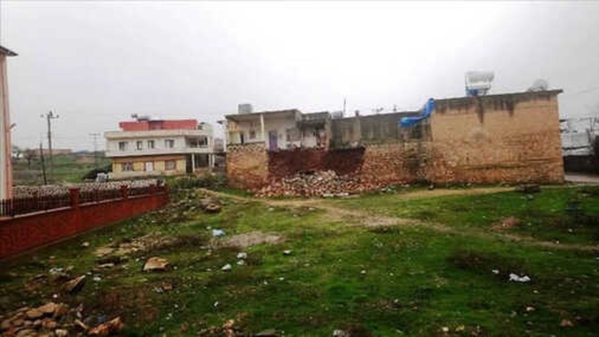 Mardin\'de Yağmur Nedeniyle 2 Evin Duvarları Çöktü