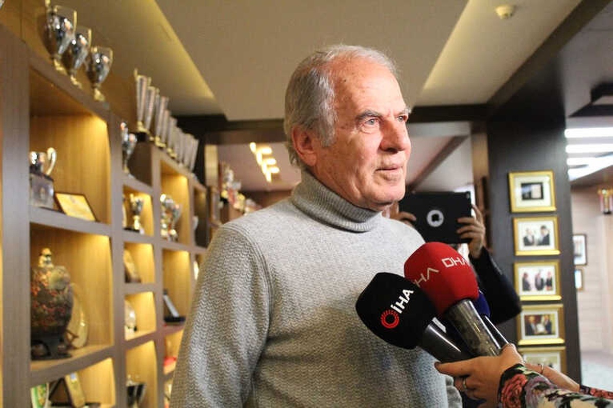 Mustafa Denizli: "Futbolun Hayatta Kalması İçin Altyapıya Önem Verilmeli"