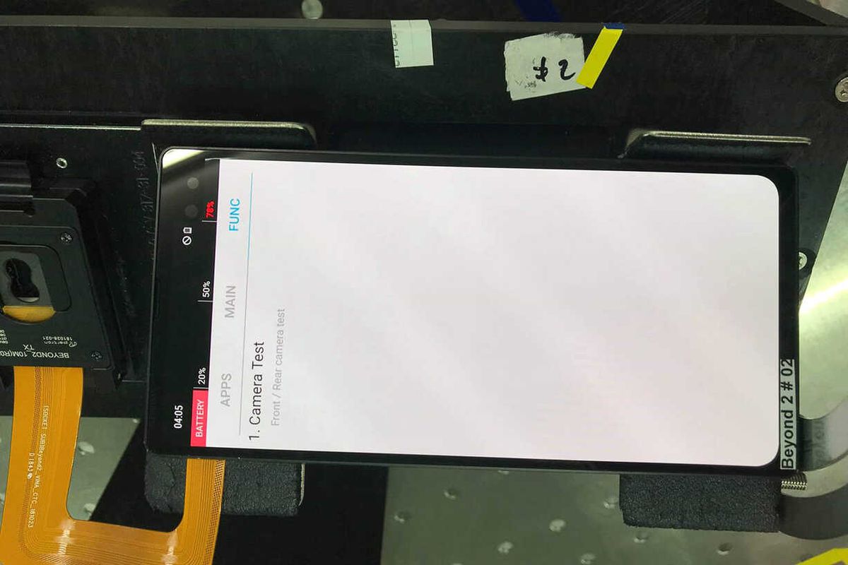 Samsung Galaxy S10 Köşe Çentikli Gelebilir, İpuçları Bunu Gösteriyor