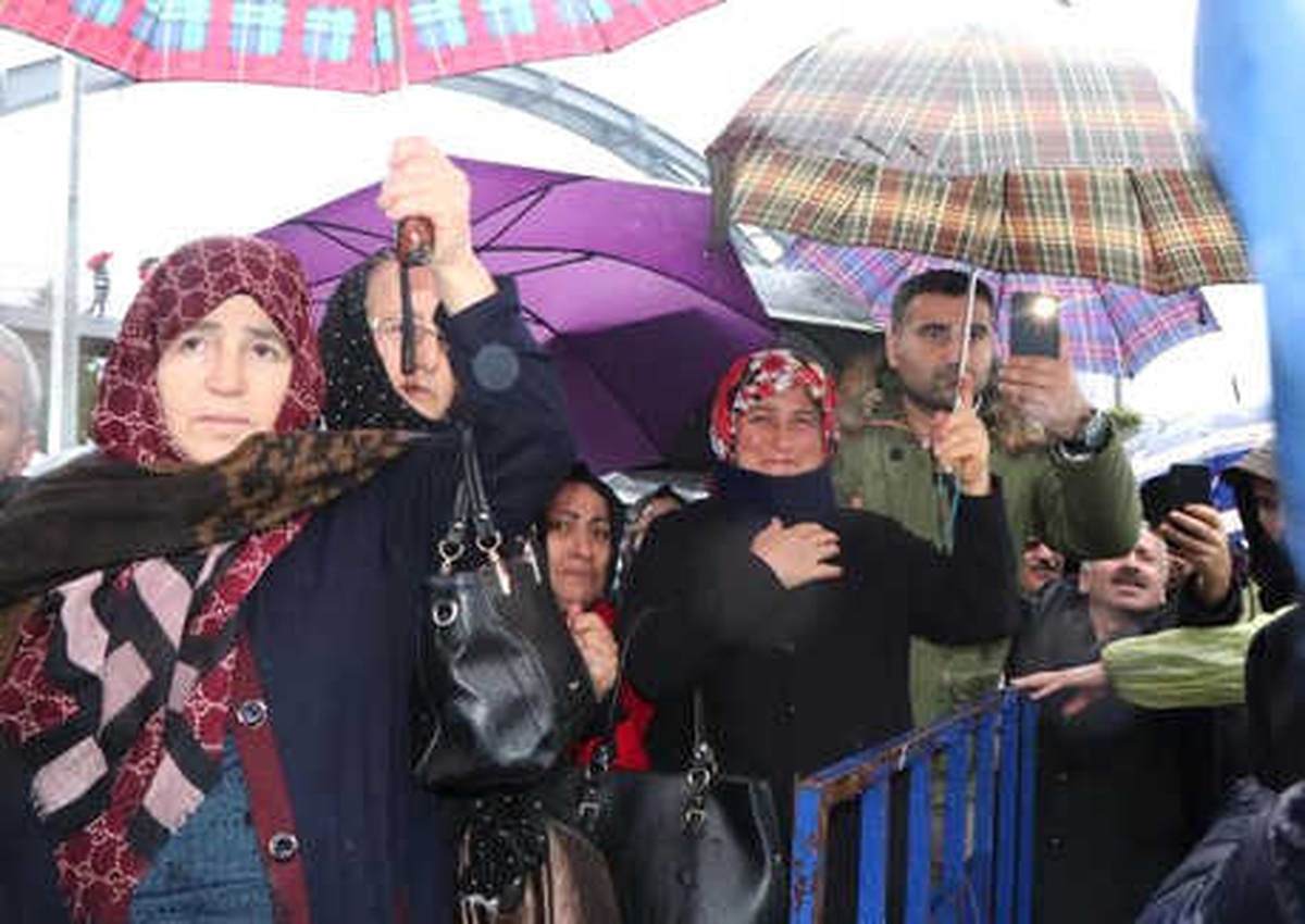 Şehit Emniyet Müdürü Altuğ Verdi\'ye Hüzünlü Uğurlama