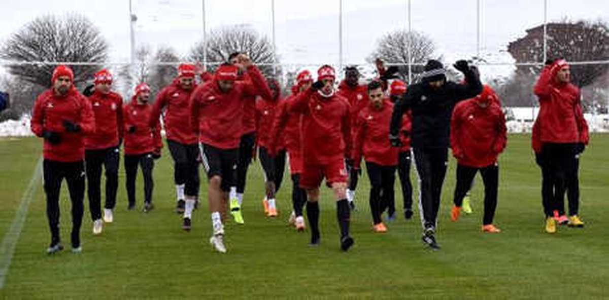 Sivasspor Teknik Direktörü Keleş: "Galatasaray\'ı da Yeneceğiz"