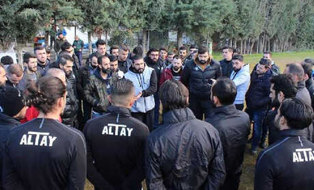 Taraftardan Altay\'a Şok Ültimatom
