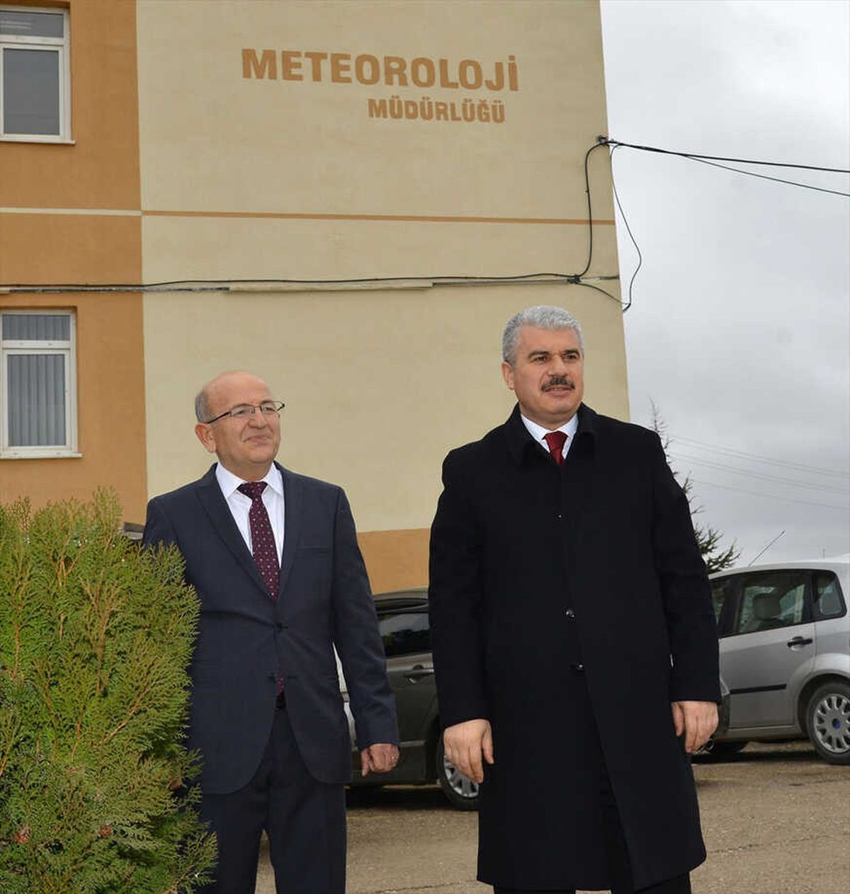 Vali Akın\'dan Meteoroloji Müdürlüğünde İnceleme