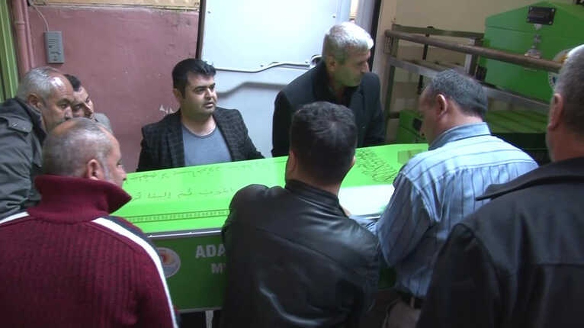 4 Yaşındaki Çocuğunun Kaza Kurşunuyla Ölen Babanın Cenazesi Teslim Alındı