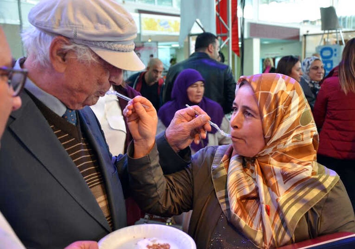 80 Yaşındaki Damat Evlilik Fuarında Dünya Evine Girdi