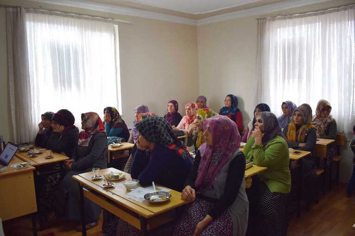 Aile İlişkilerinde Sabrın Önemi Anlatıldı