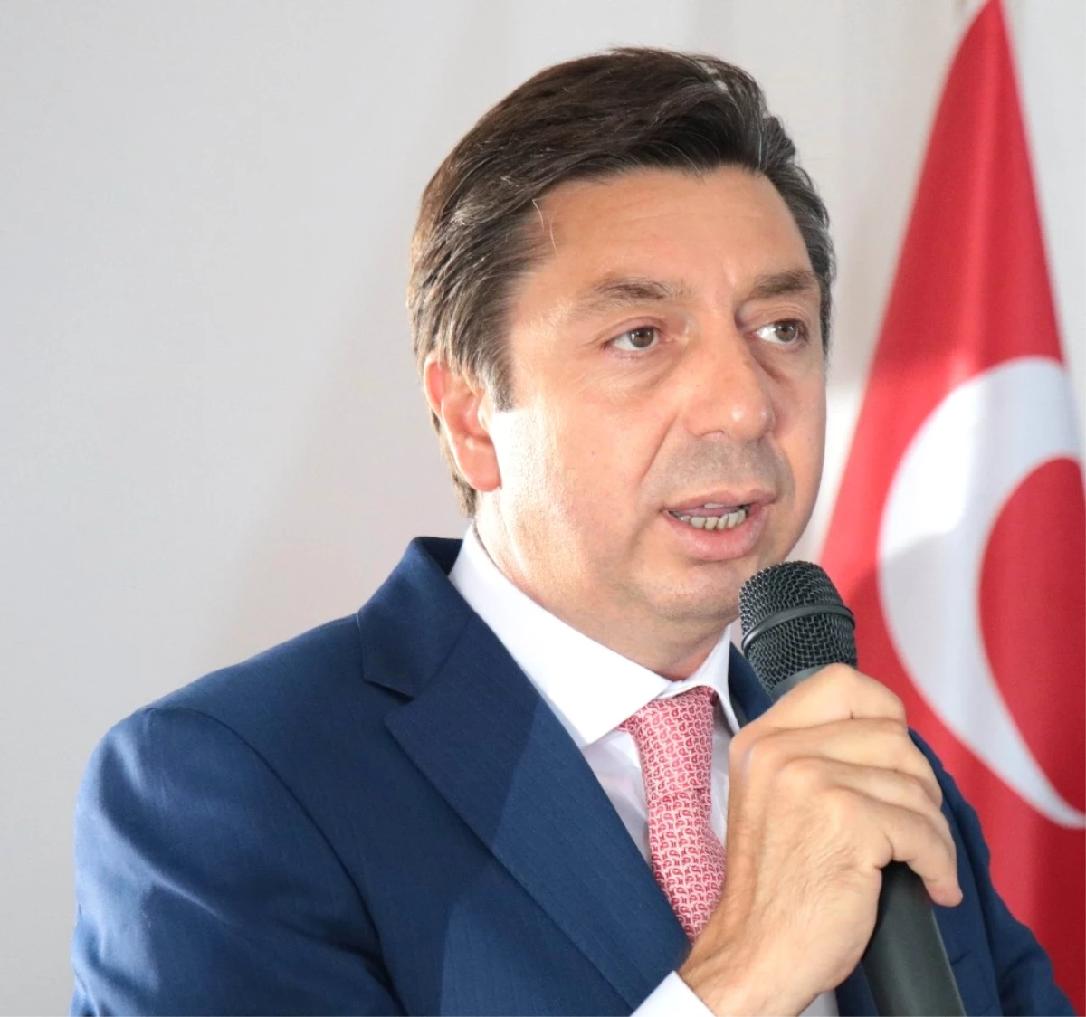 AK Parti Milletvekili Mustafa Kendirli: "Belediye Başkanı Bahçeci, Halkın Gönlünde Yer Almış ve...