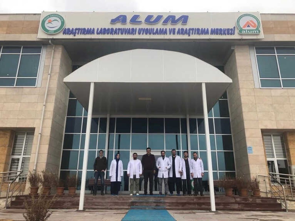Alum\'dan Yeterlilik Testinde Başarı