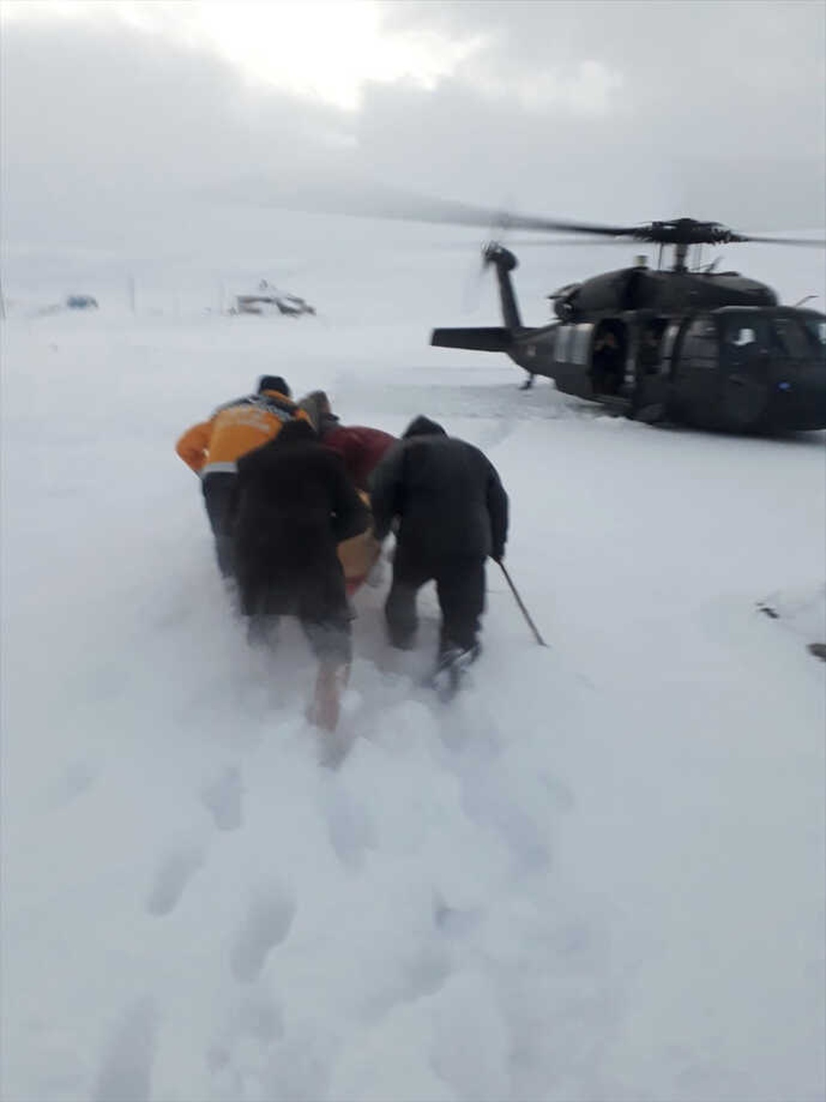Askeri Helikopter Fenalaşan Hasta İçin Havalandı