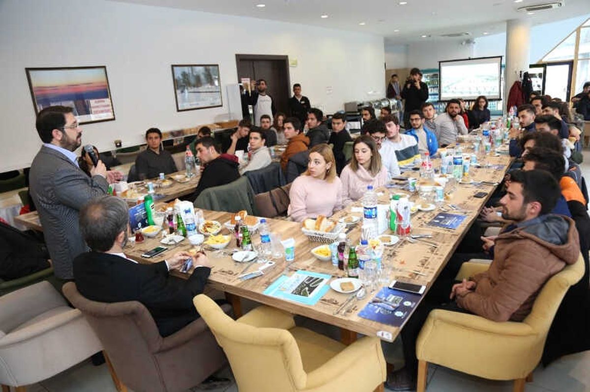 Başkan Yazgı Projelerini Üniversite Öğrencilerine Anlattı