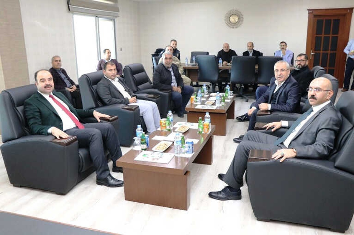 Çiftçi, Bozova Kaymakamlığını Ziyaret Etti