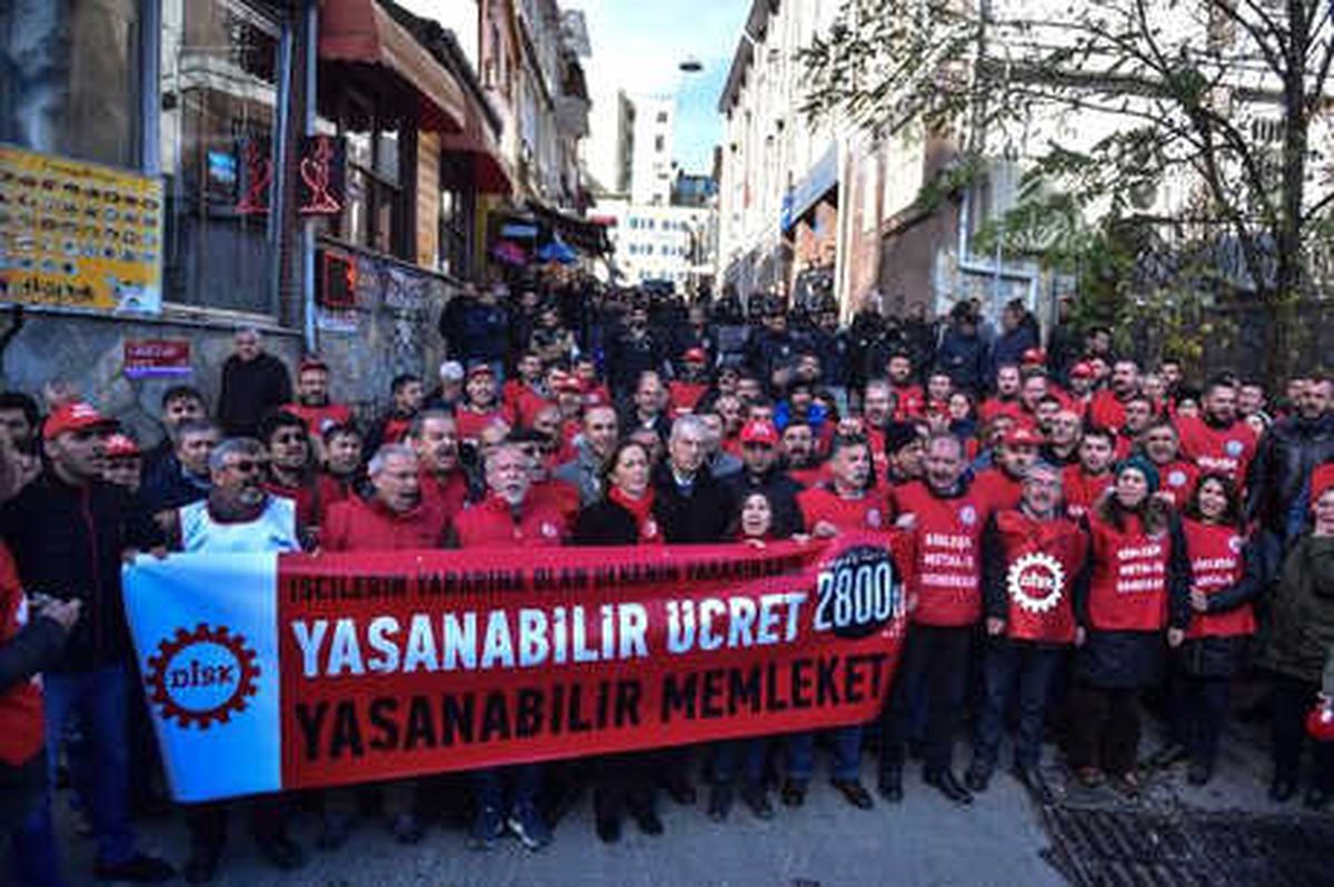 Disk: Asgari Ücret Net 2 Bin 800 Lira Olmalıdır