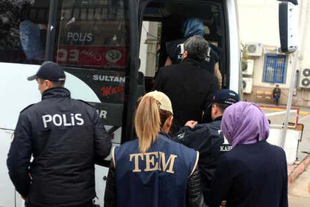 Fetö\'nün \'Gaybubet\' Evlerinde Yakalanan 4 Kişi Tutuklandı